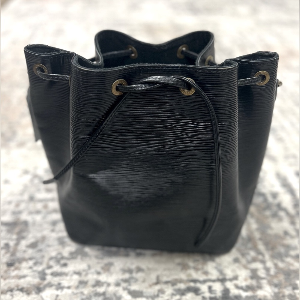 Louis Vuitton Black Epi bag